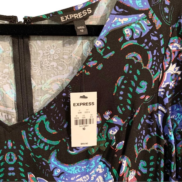 NWT Express Paisley Bell Sleeve Fit and Flare Dress (10) - Picture 4 of 5
